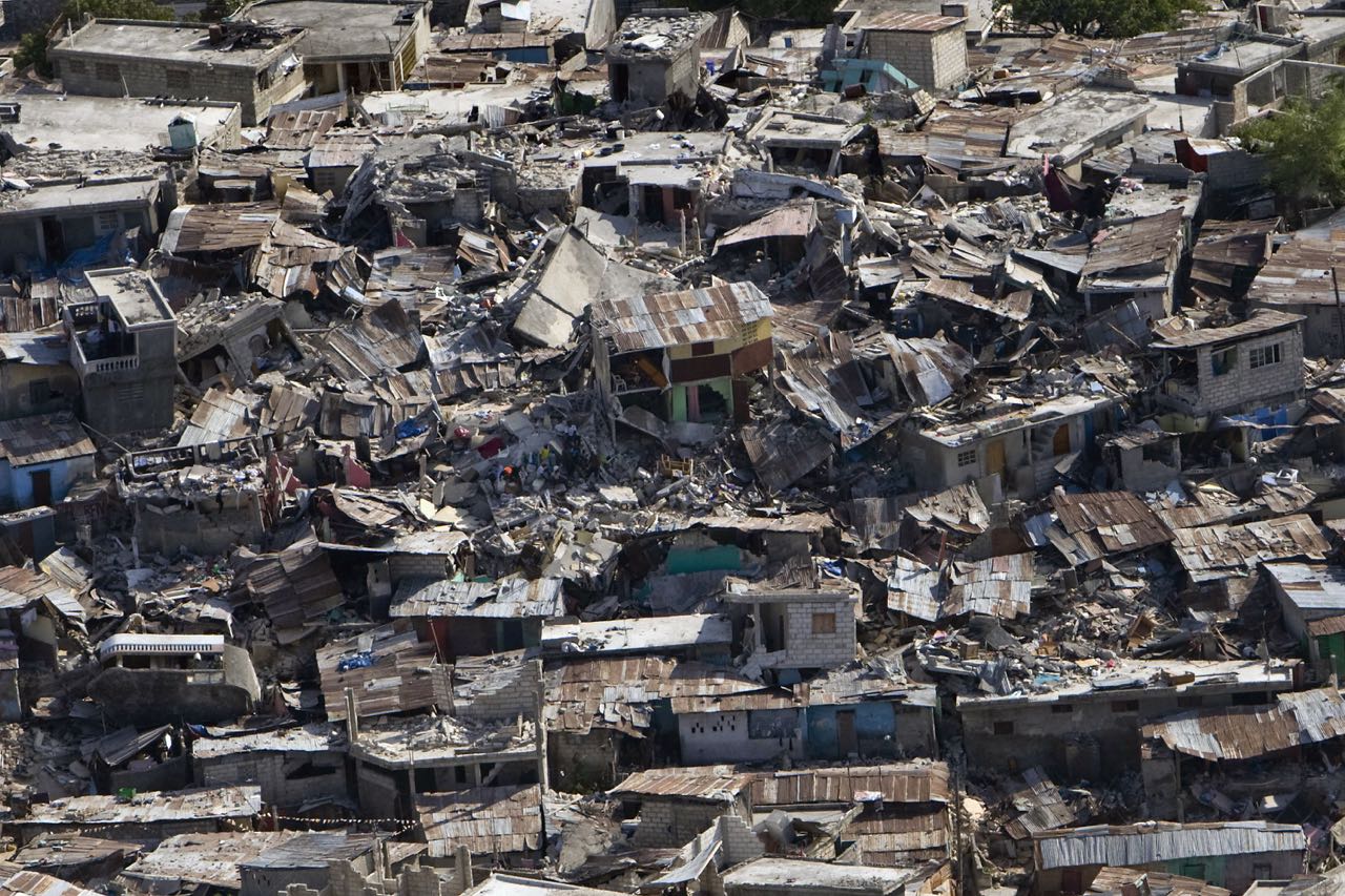 Haiti_earthquake_damage-1